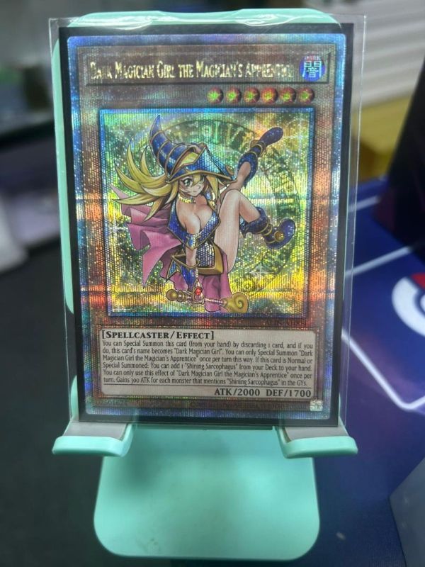 ALIN-AE004(QCSER) Dark Magician Girl the Magician's Apprentice(魔術師的徒弟-黑魔女)